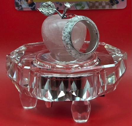 1134 Mother of Pearl, Size 10