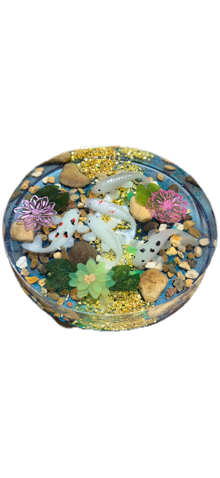 1252. 7” Round Resin Art – Miniature Glow-in-the-dark Koi Pond